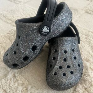 Toddler Glitter Clogs - Black